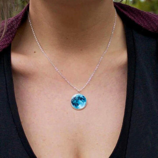 Glowing Moon Necklace with Chain